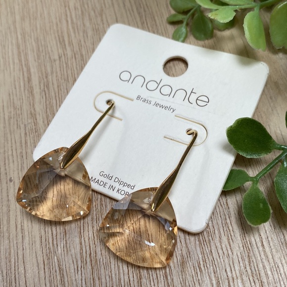 Andante Faceted Drop Earrings 💗 Champagne & Gold - Picture 2 of 11